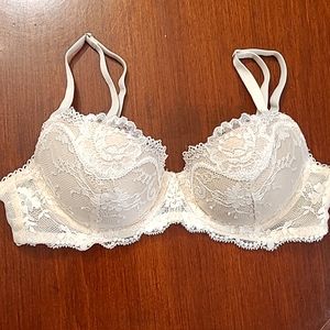 Victoria's Secret Dream Angels Lined Lace Demi Bra 32B - NWOT
